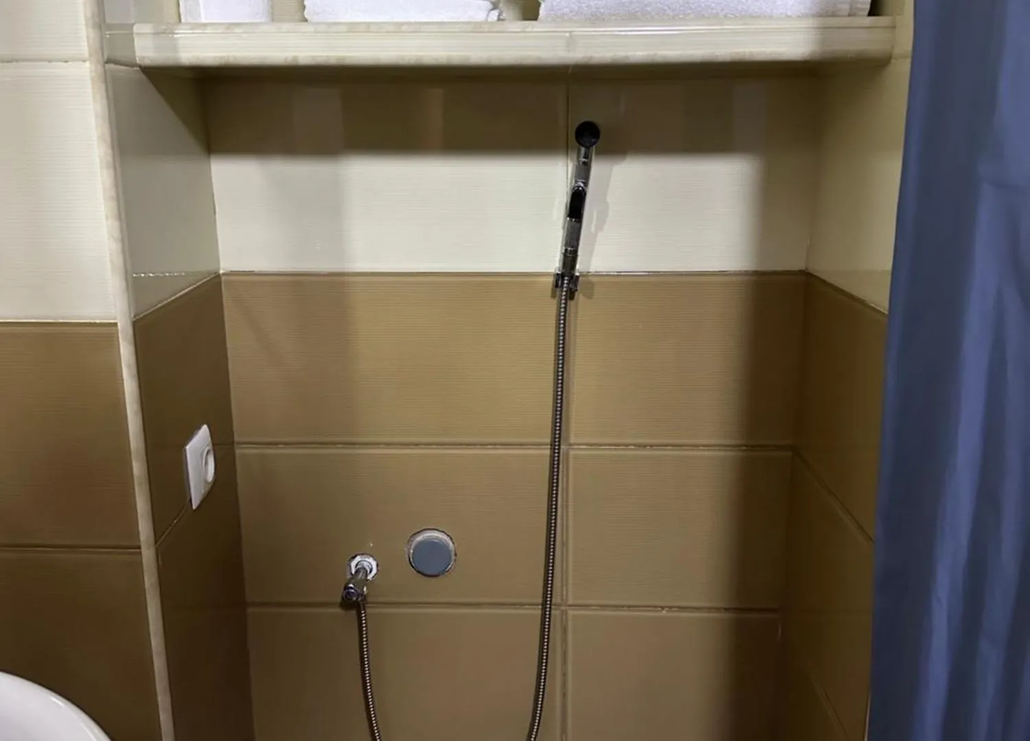 Rustaveli Two Bedroom Apartment Tbilisi