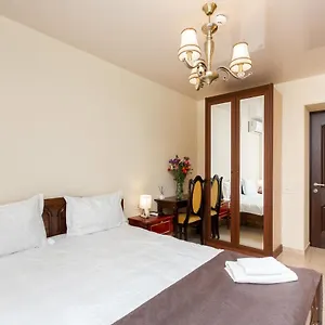 Апартаменты Three Bedroom In Old With 3 Bathroom, Тбилиси